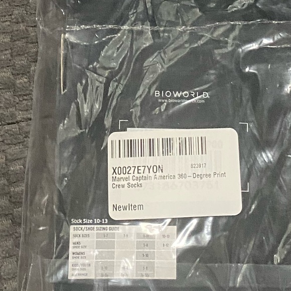 Marvel captain america socks Size 10 to 13 - Picture 2 of 2